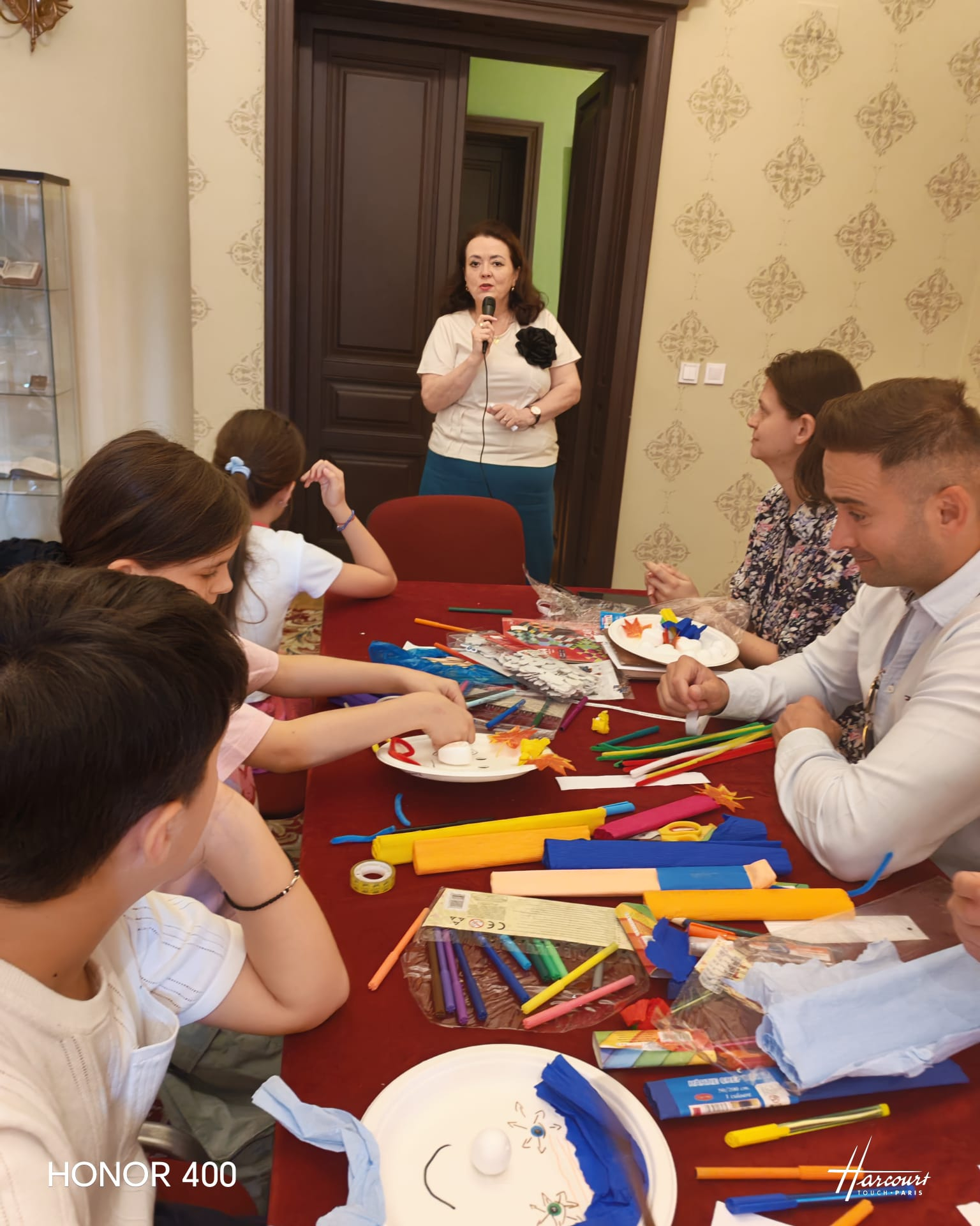 Atelierul de prins curaj: copiii și părinții și-au înfruntat frica de a vorbi în public