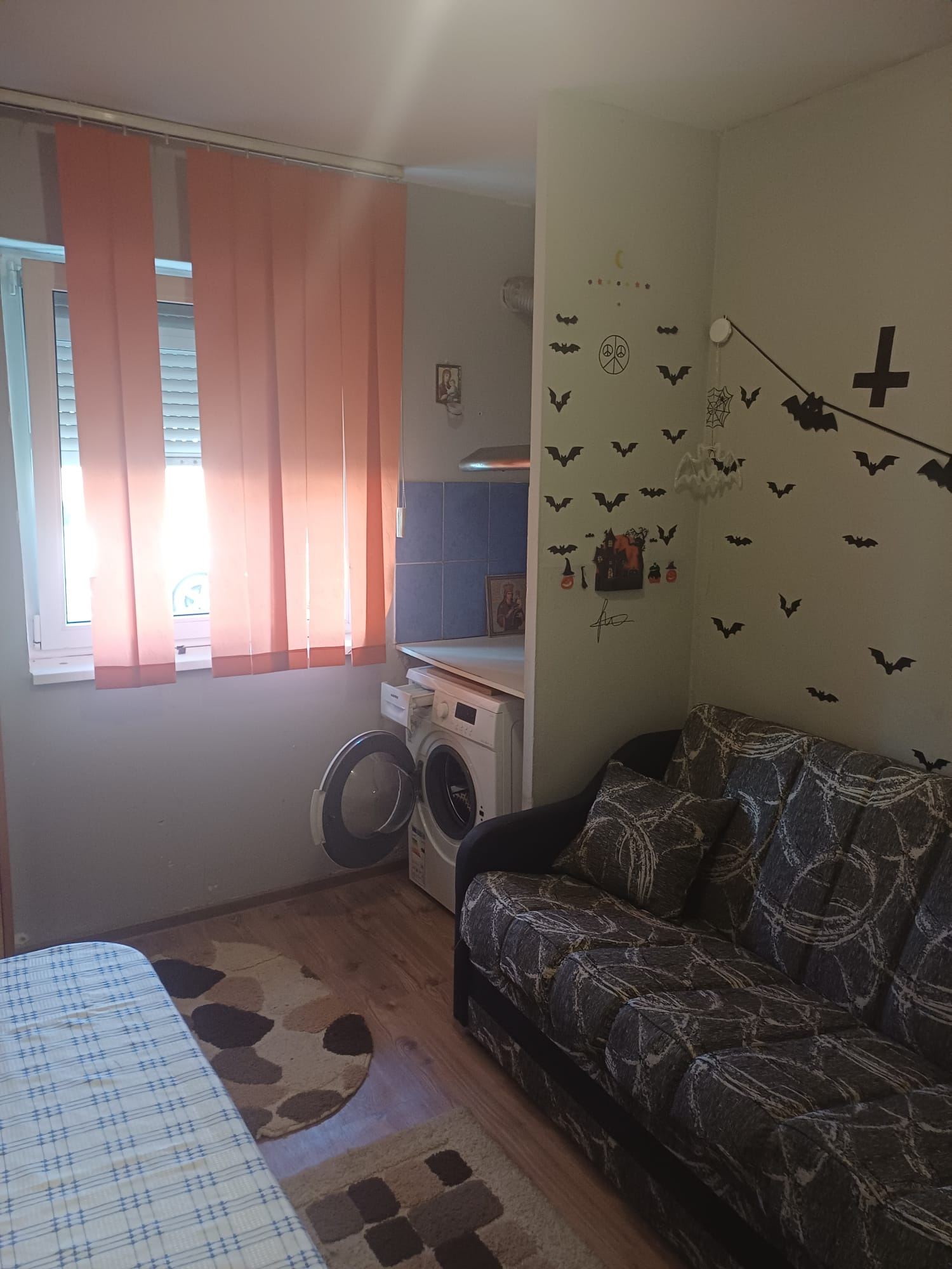 Garsonieră de vânzare Cantemir, Podul de Piatră  bai cu wc si dus