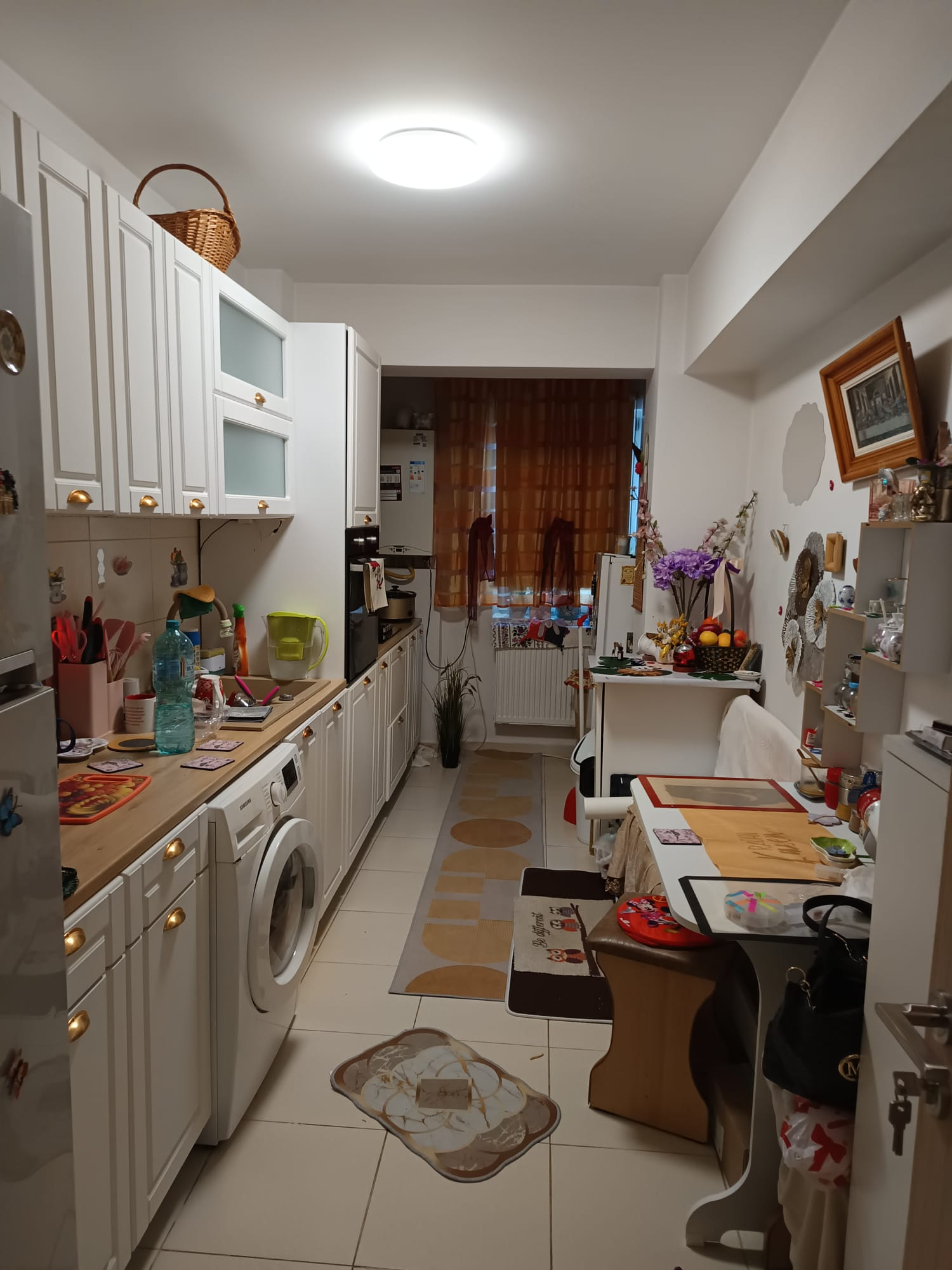 Ocazie UNICA!Vand apart 2 camere,D, 65 mp,, LUX,mobilat si utilat,bloc nou in Iasi-sos NIcolina, capat Cug