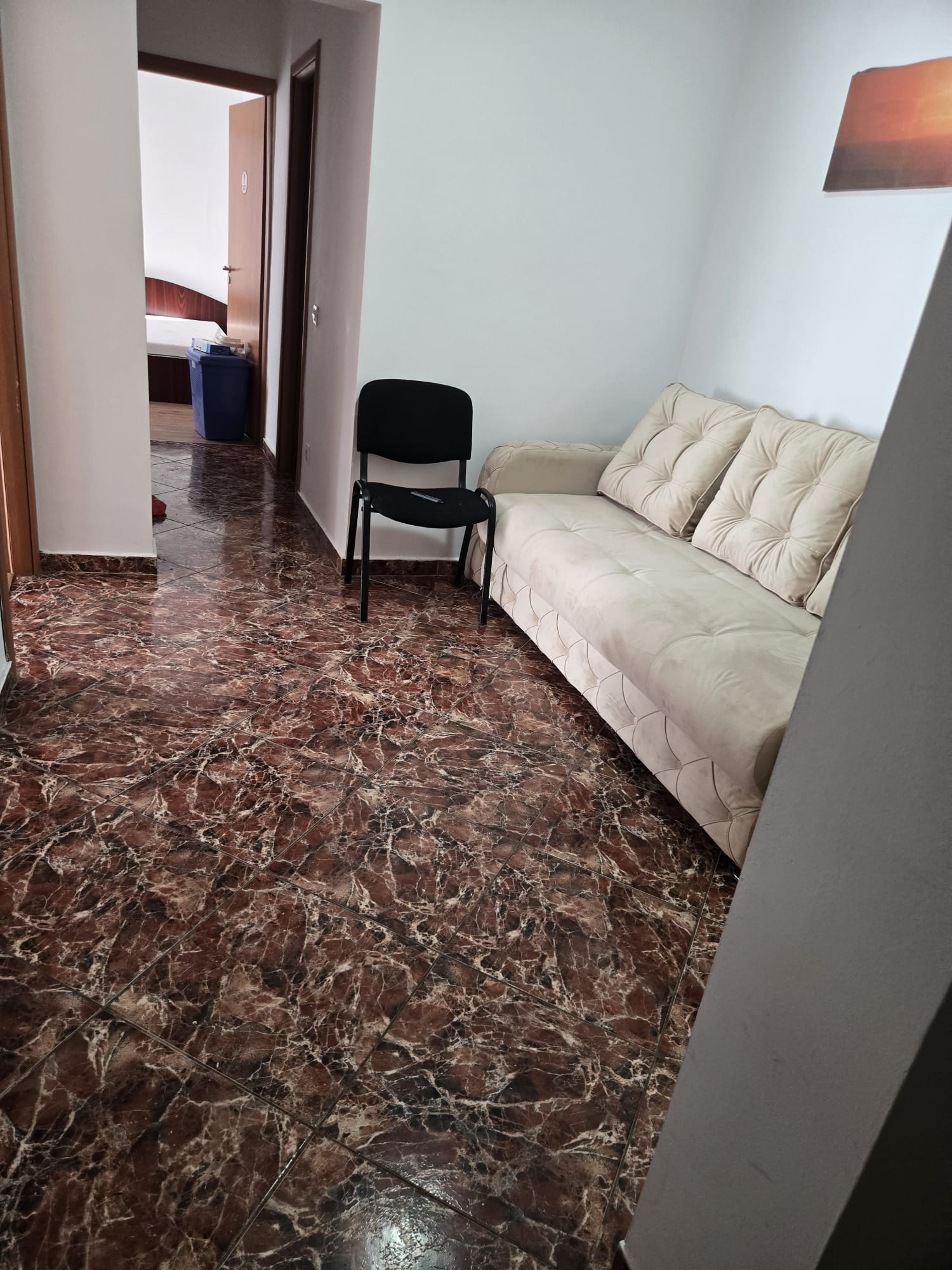 Proprietar, ap. 2 camere dec.