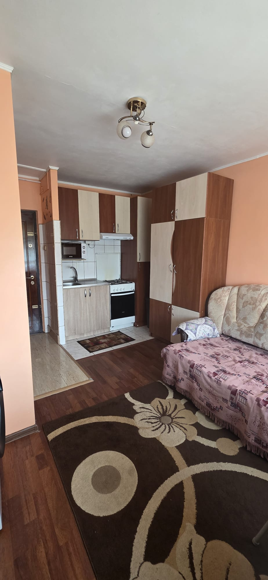 PF vând camera camin zona Bularga 