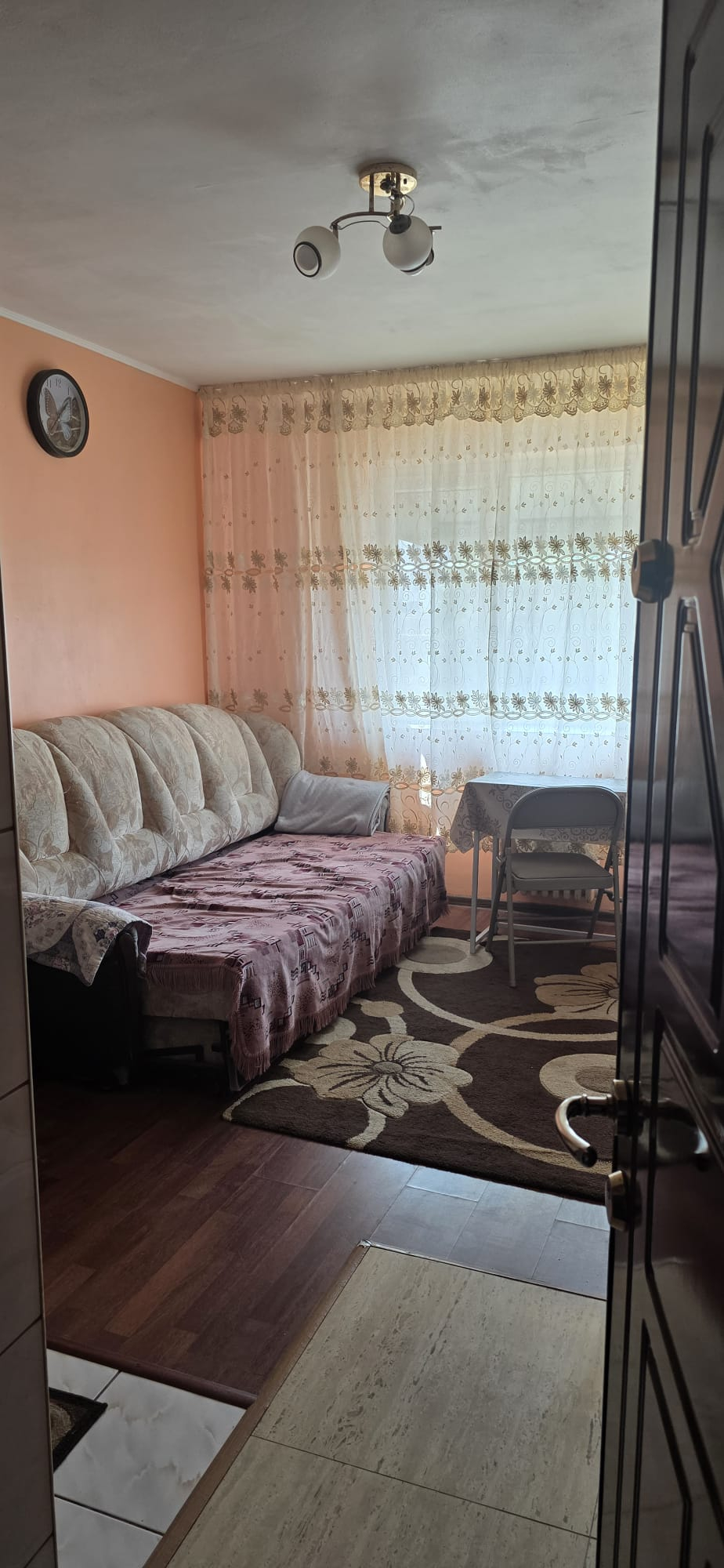 PF vând camera camin zona Bularga 