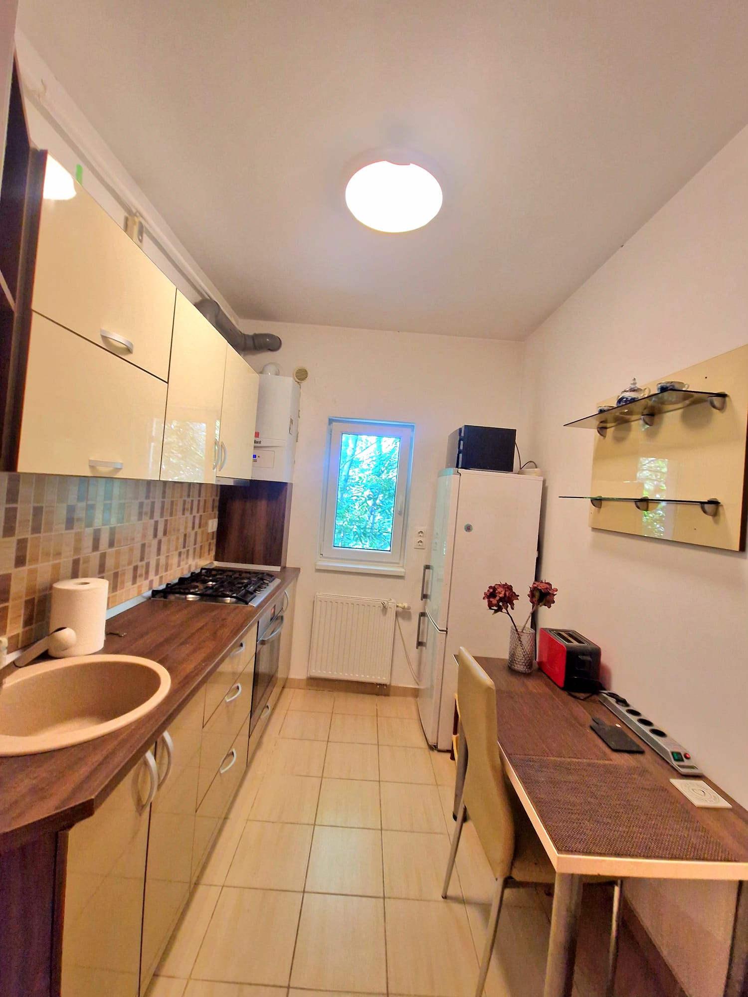 Apartament 2 camere COPOU - POZE reale, trimit si video , mobilat si utilat complet, loc de parcare inclus in pret ,  complex  exclusivist  (copou bel