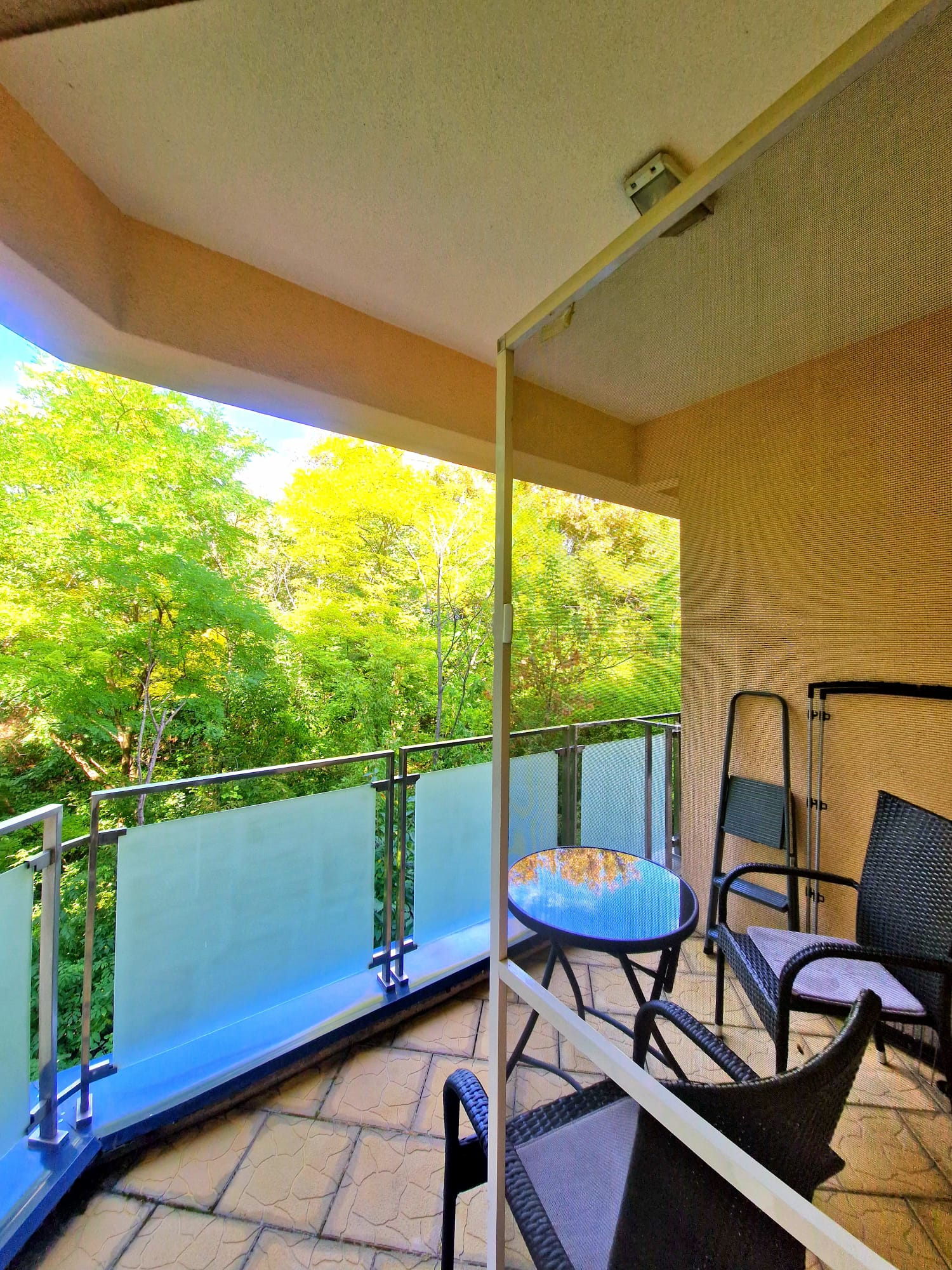 Apartament 2 camere COPOU - POZE reale, trimit si video , mobilat si utilat complet, loc de parcare inclus in pret ,  complex  exclusivist  (copou bel