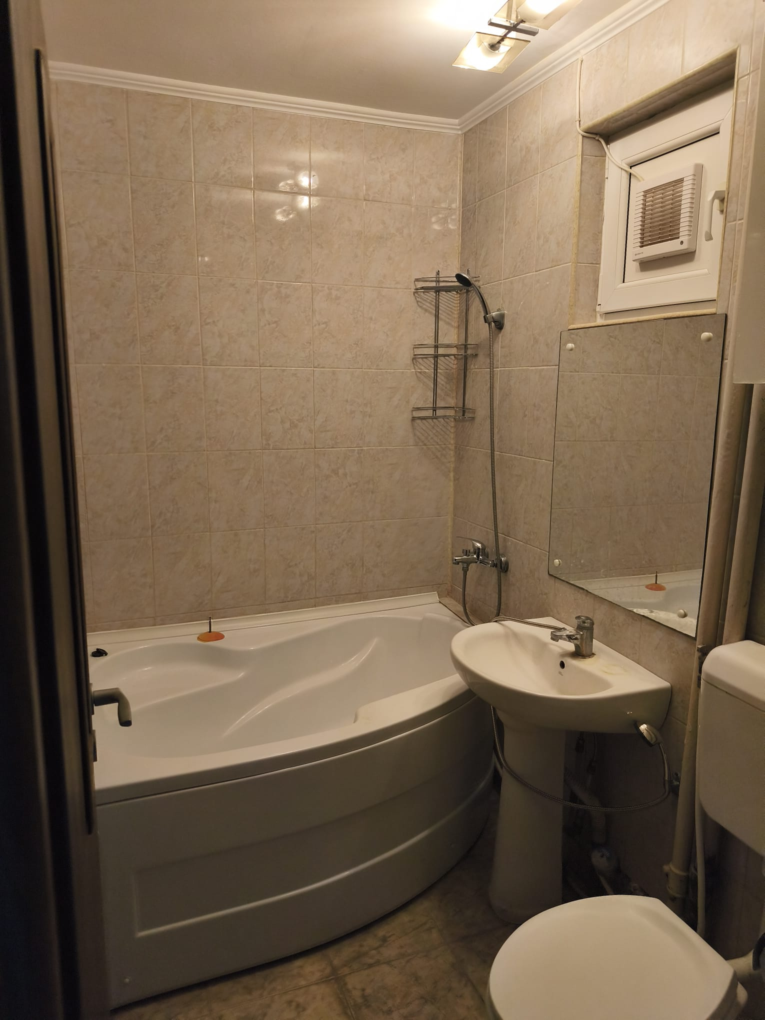 Proprietar vand apartament 3 camere
