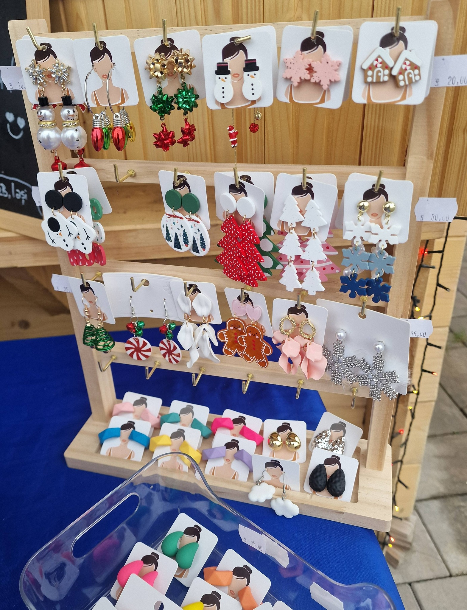 Târg de Crăciun la Căminul Cultural Miroslava. Două zile cu produse locale, colinde și întâlnire cu Moș Crăciun