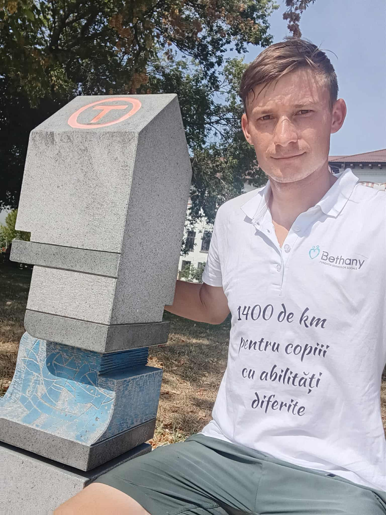 Un ultramaratonist ieșean va alerga 2.800 km pentru copiii abandonați