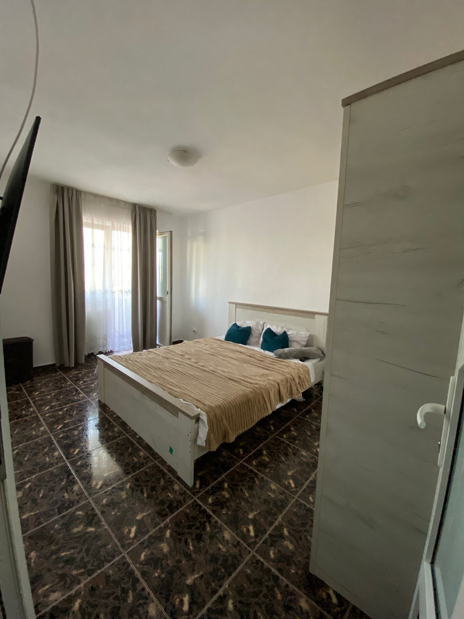 Garsonieră 22.5 mp – Zona Podu Roș – Palas