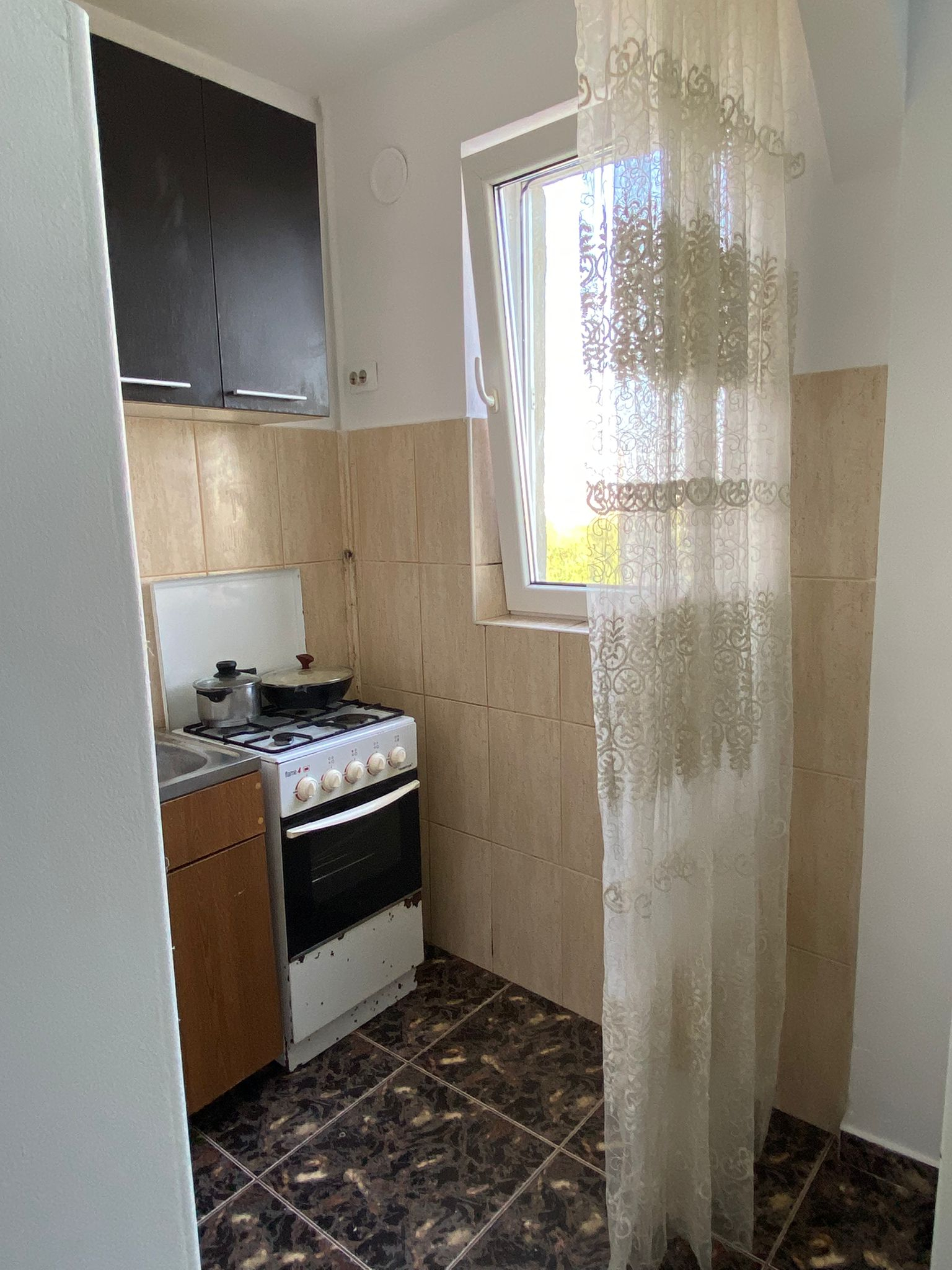 Garsonieră 22.5 mp – Zona Podu Roș – Palas