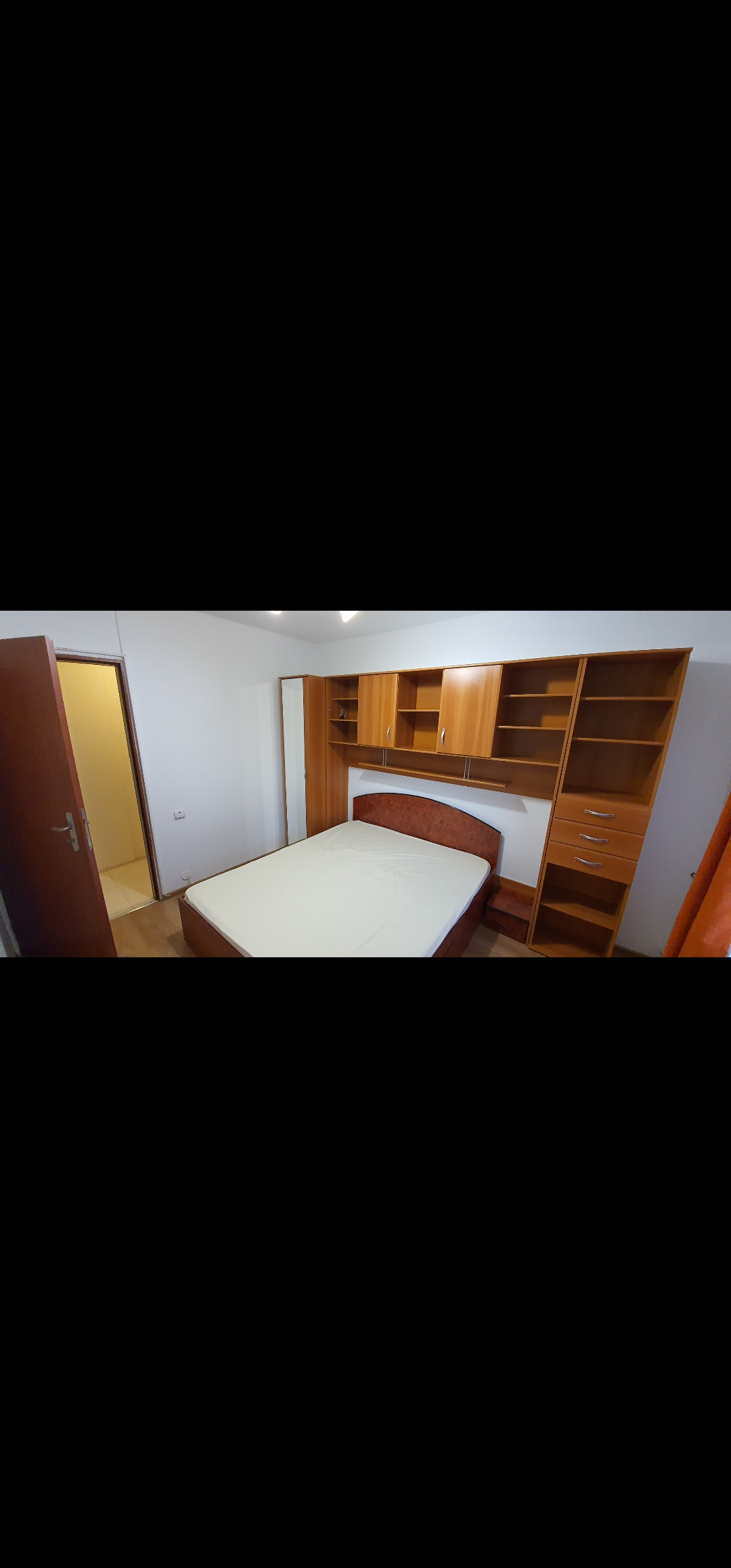 Inchiriez Apartament cu 3 Camere decomandat, Zona Nicolina, Strada Salciilor