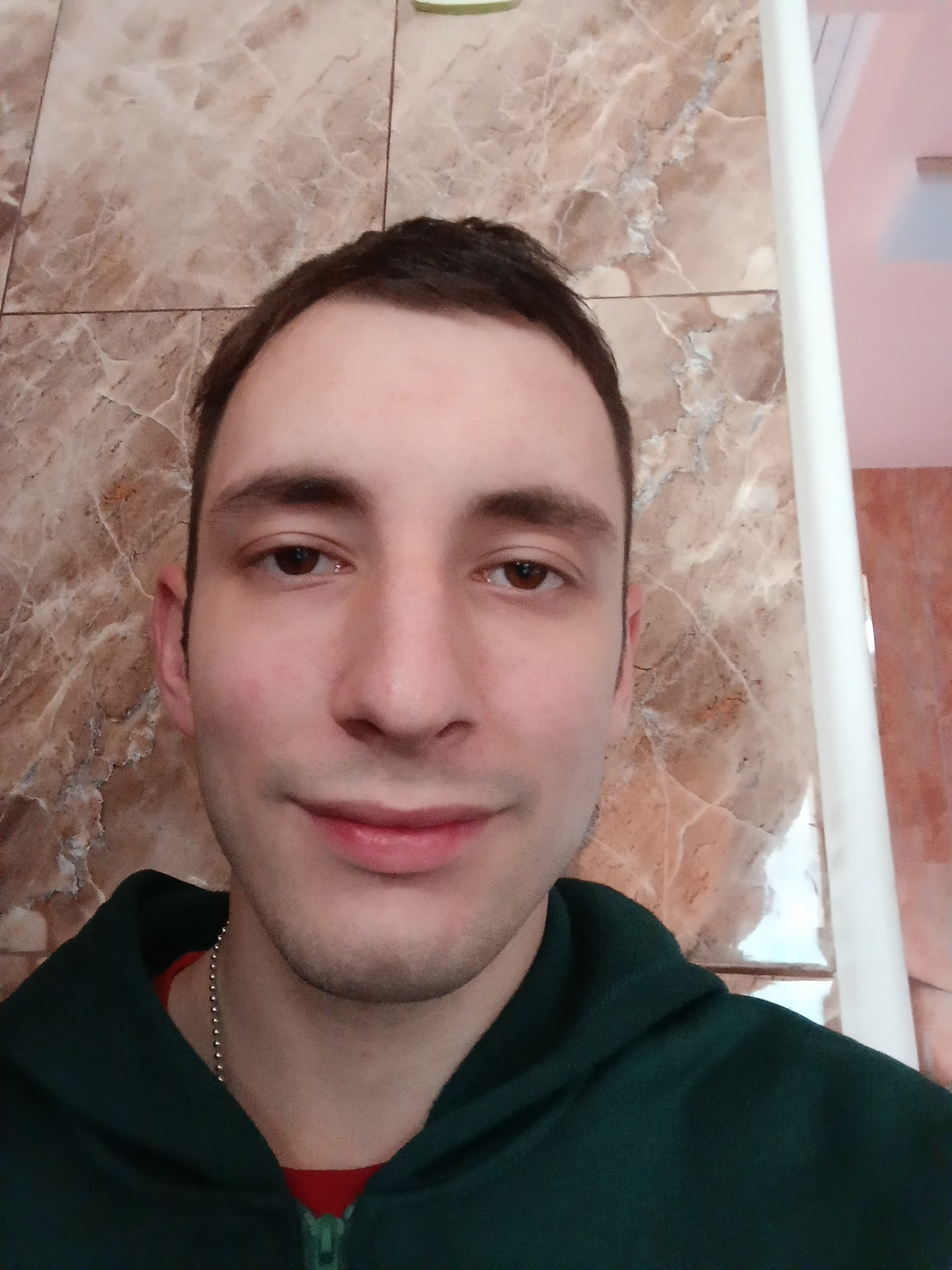 Băiat caut o relație serioasă