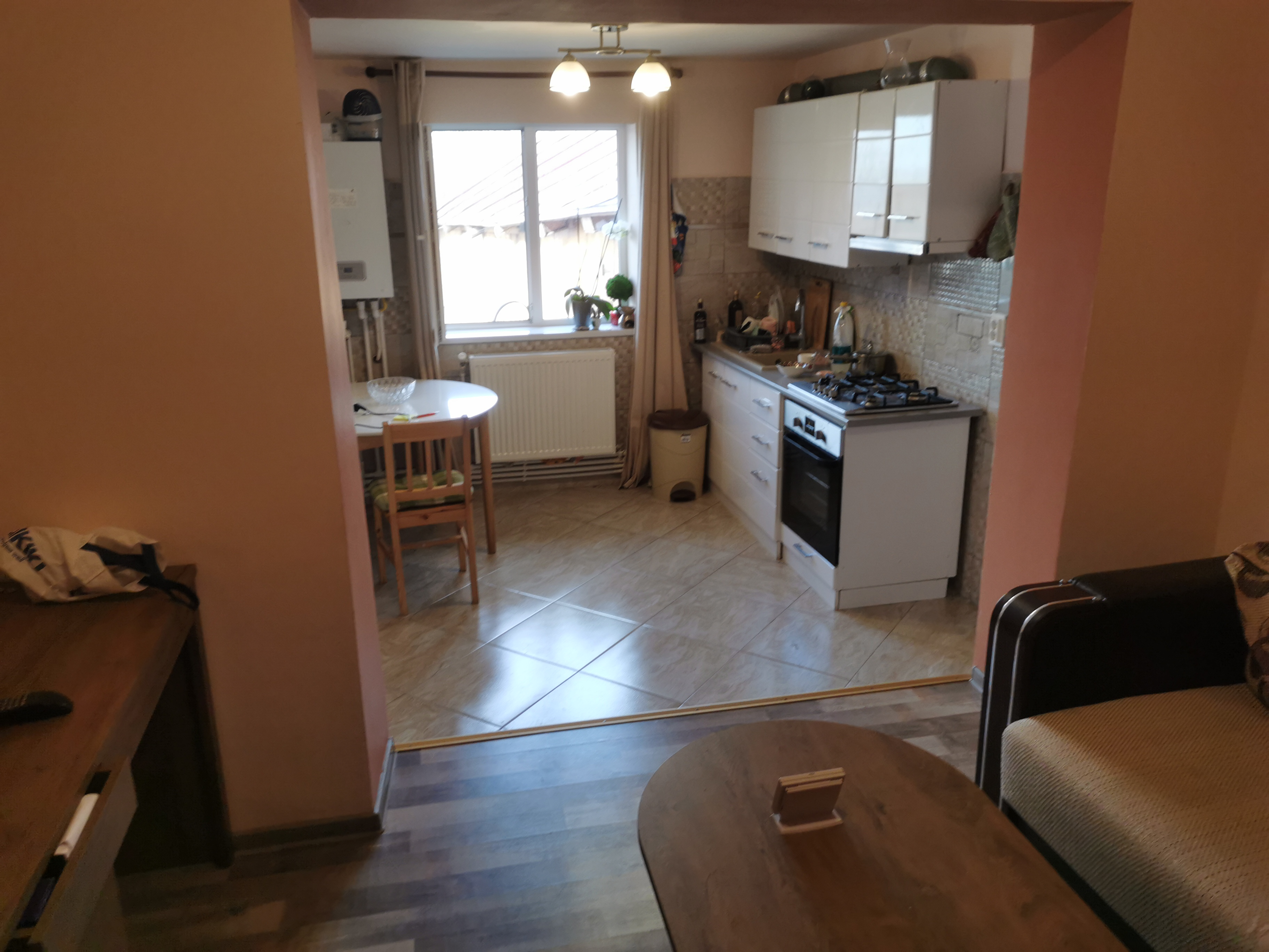 Inchiriez apartament 2C Podu de Fier-Padurii