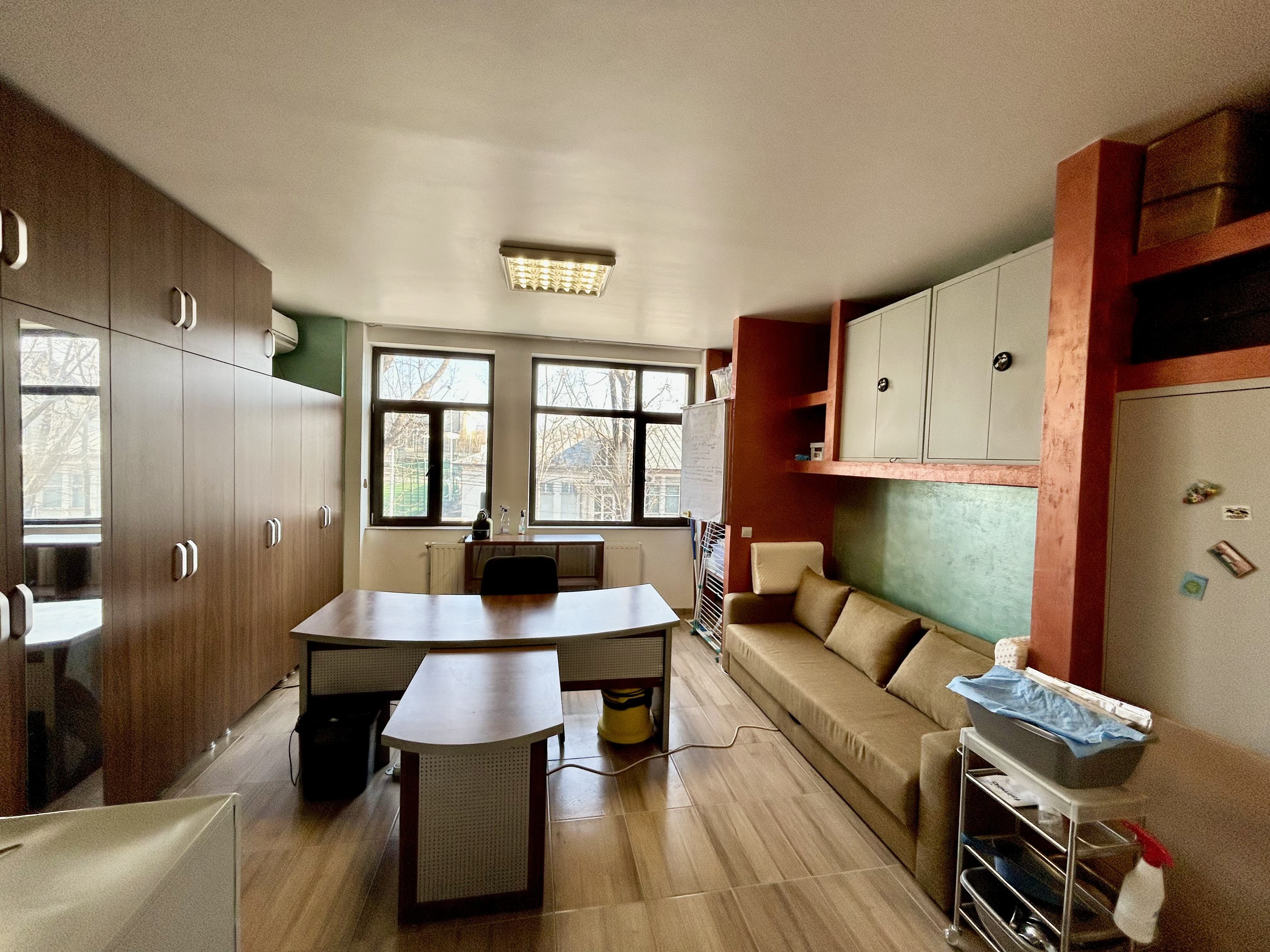 Garsoniera 33mp utili, Granit, complet mobilata si renovata