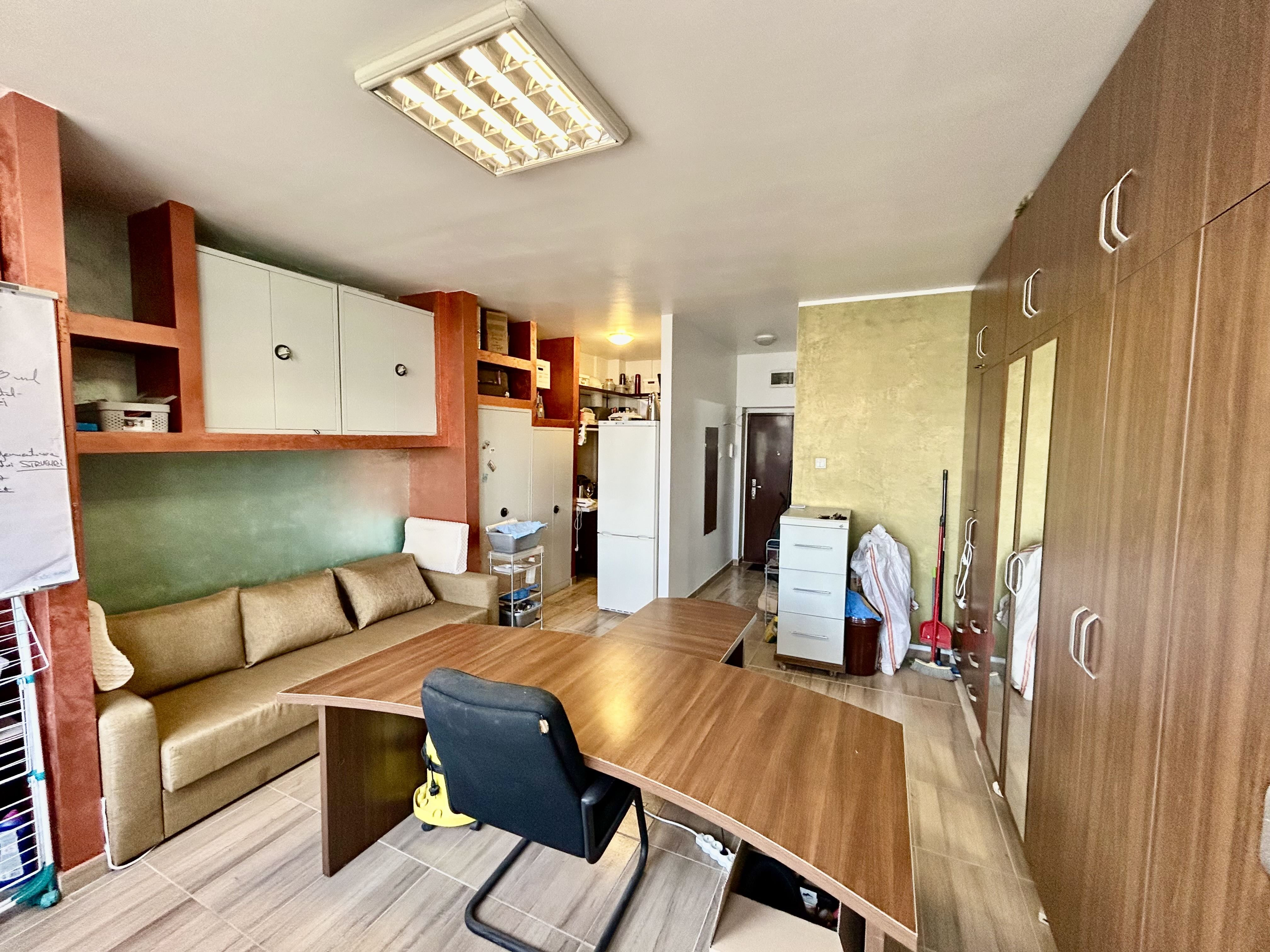 Garsoniera 33mp utili, Granit, complet mobilata si renovata