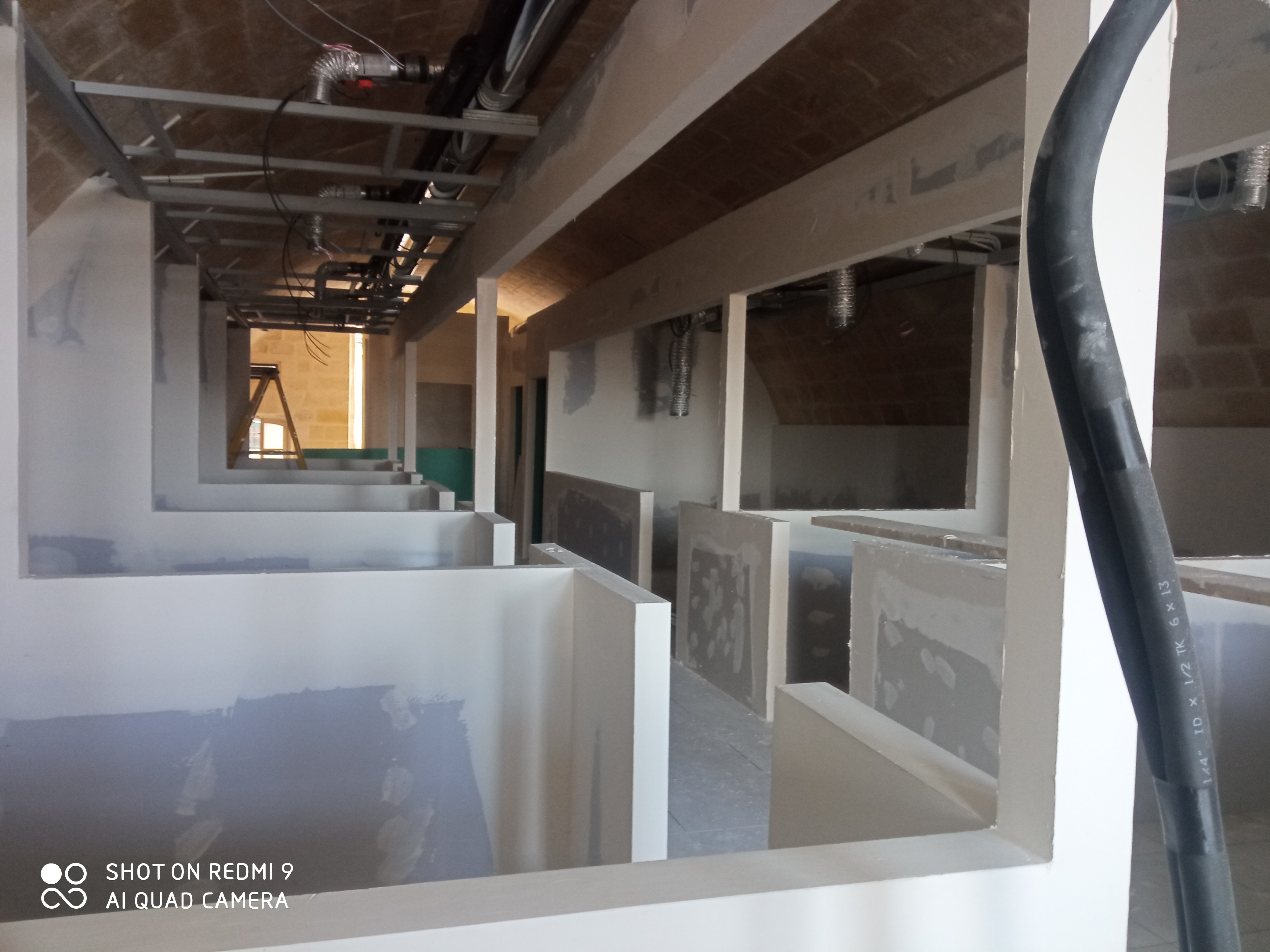 Renovări apartamente, case, birouri etc 