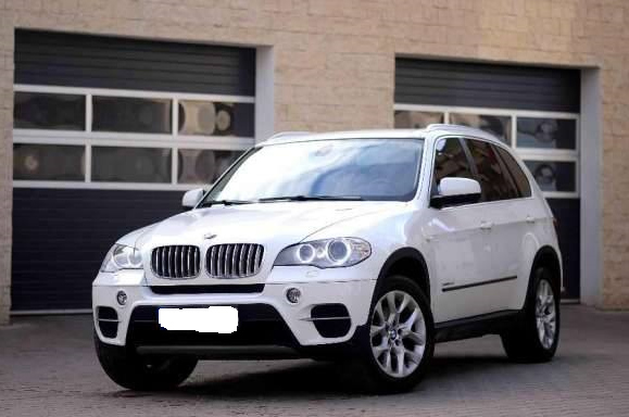 BMW X5 xDrive30d 245 CP | 2012 | 236.000 km reali | Piele neagră | Întreținut | Parcare subterană  (IASI ) 