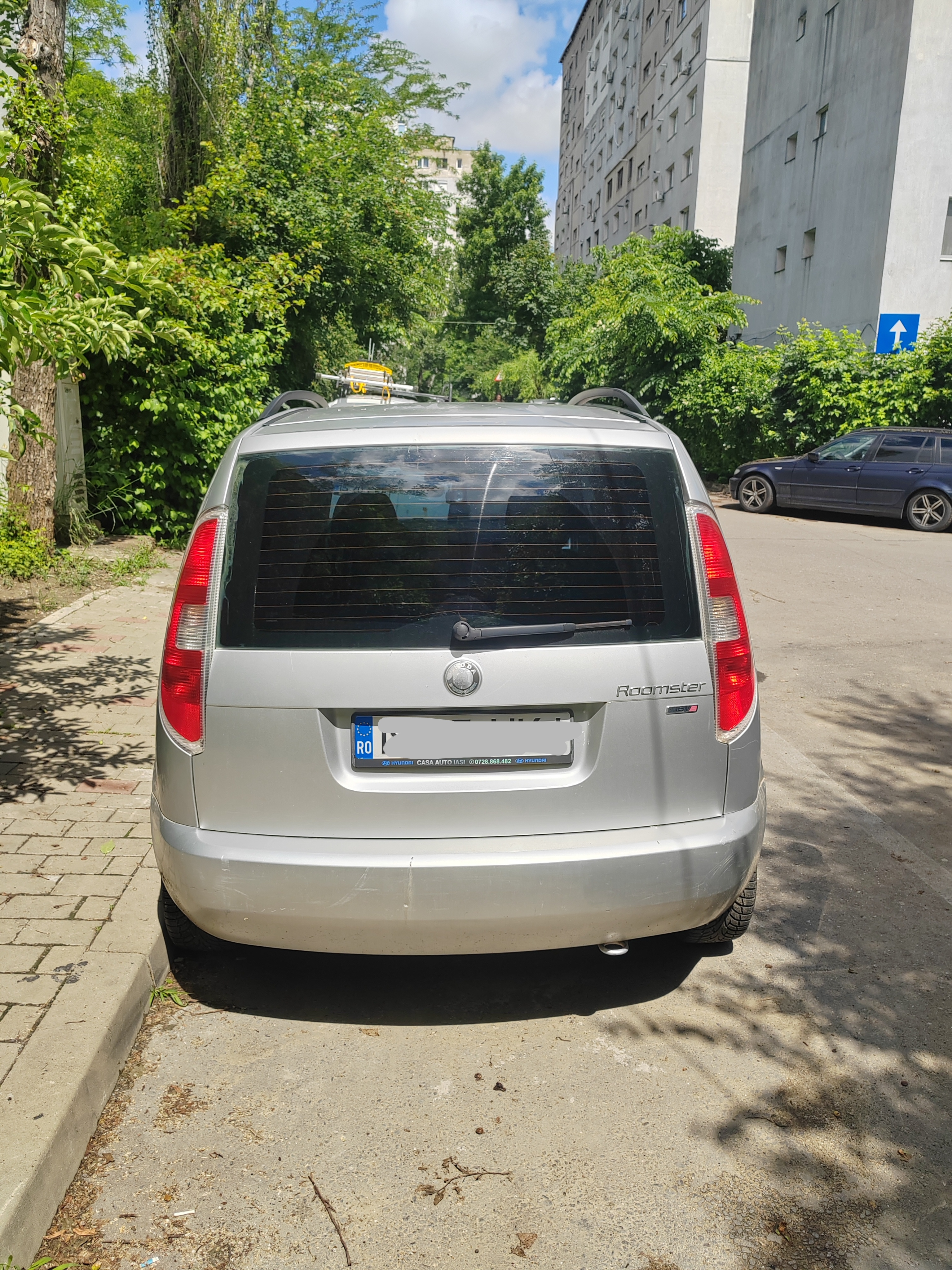 Vând Skoda Roomster 