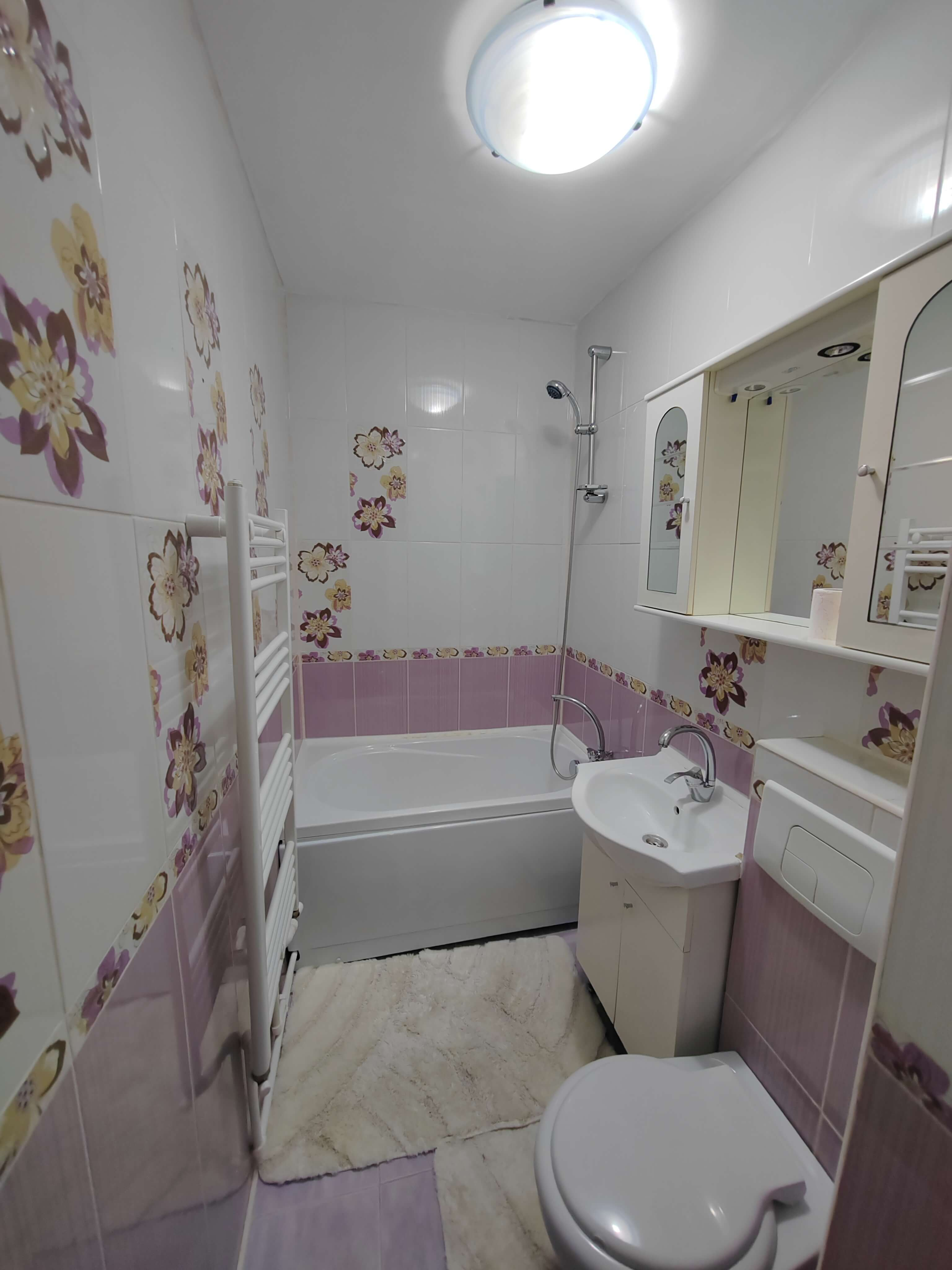 Apartament 2 cam. Mircea cel Batran, mobilat si utilat!