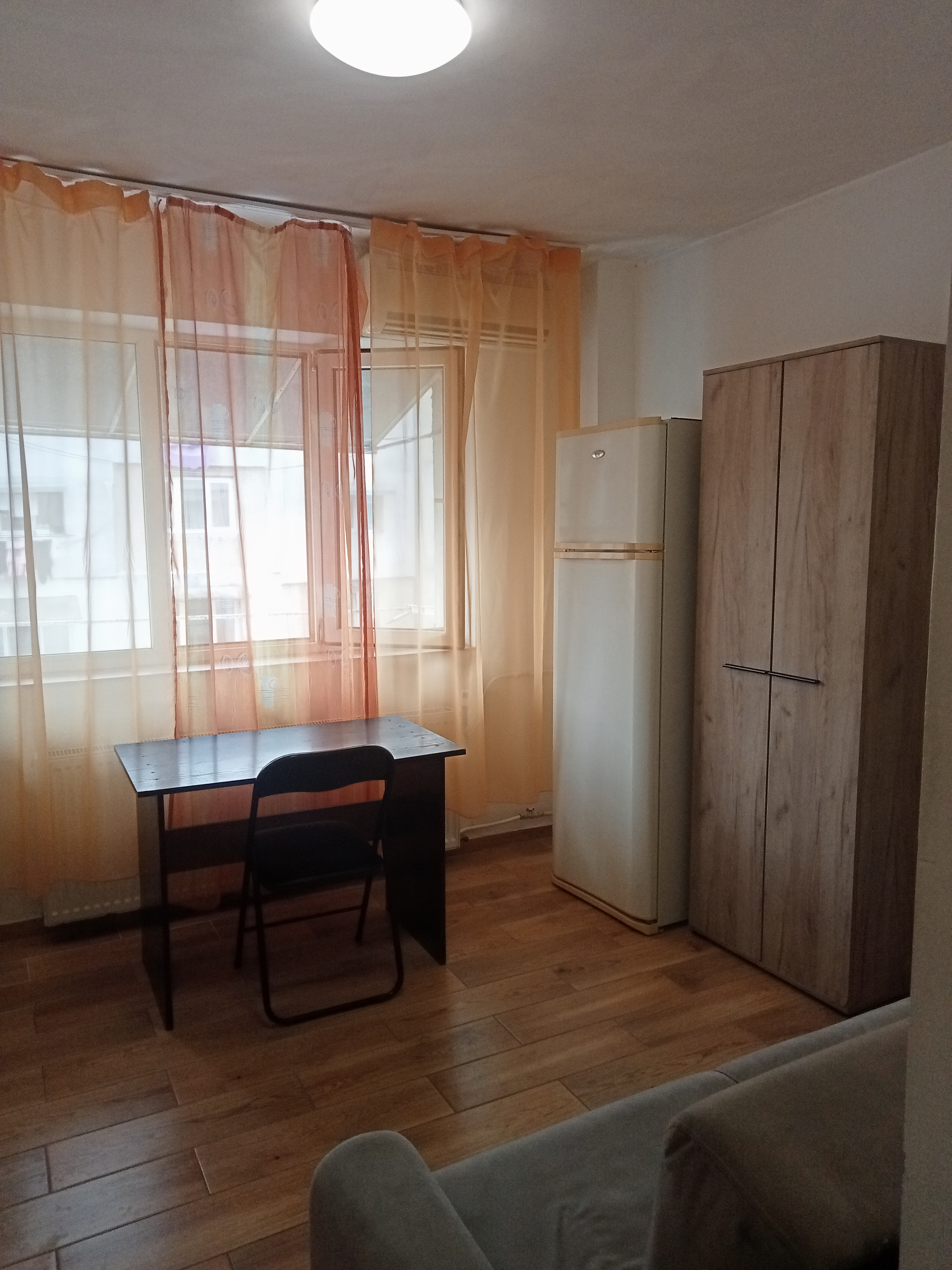 28000 euro negociabil, garsoniera  Granit