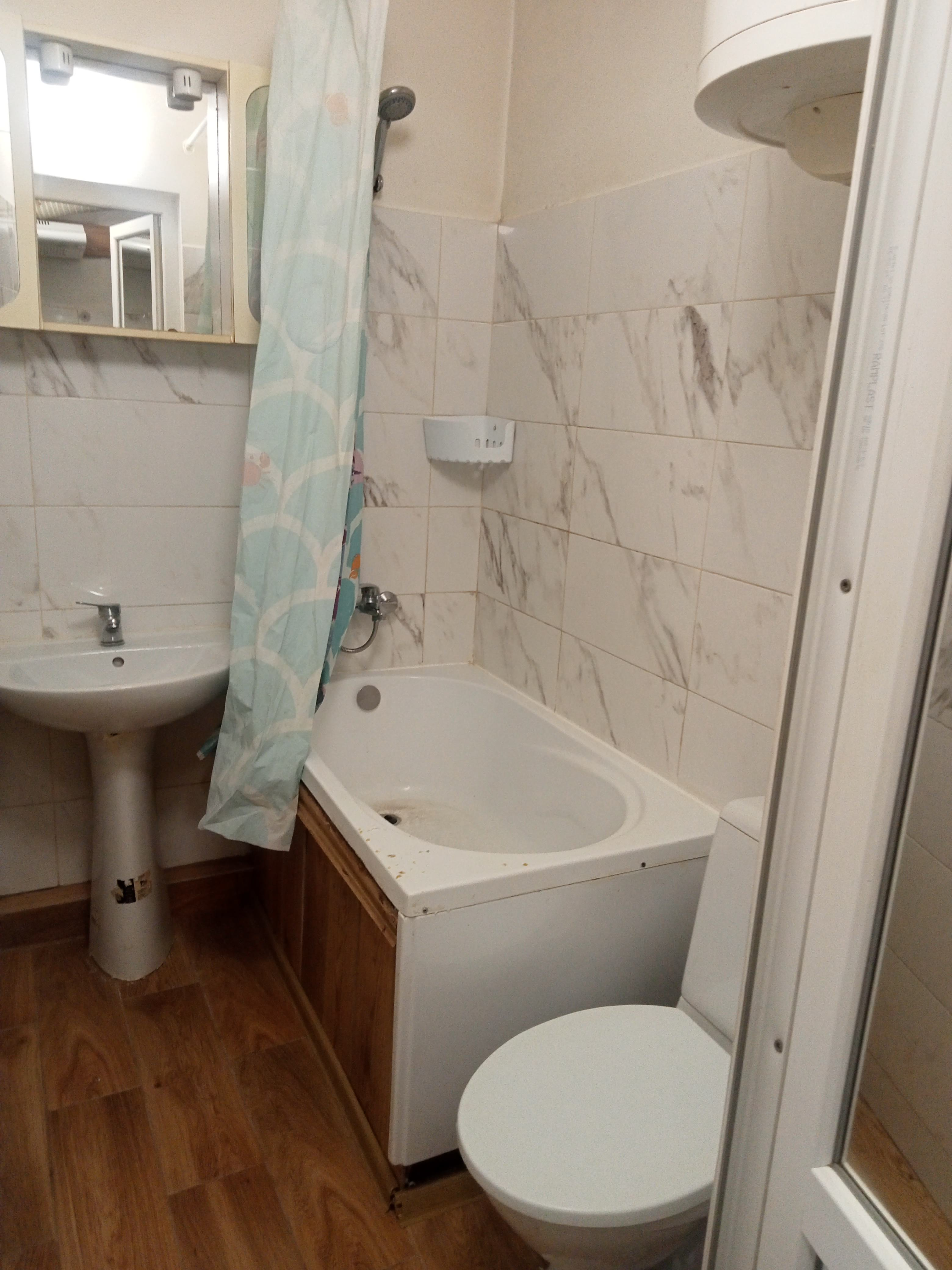 28000 euro negociabil, garsoniera  Granit