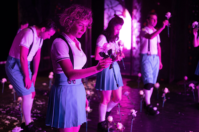 Teatrul „Luceafărul