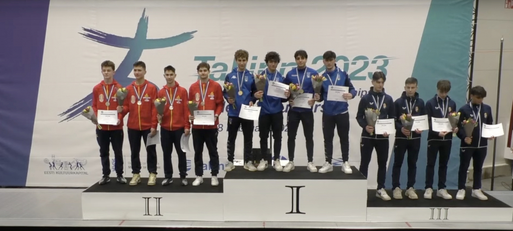 Scrima ieșeană urcă din nou pe podiumul Europei: sabrerul Alexandru Eva este vicecampion la cadeți cu echipa României!