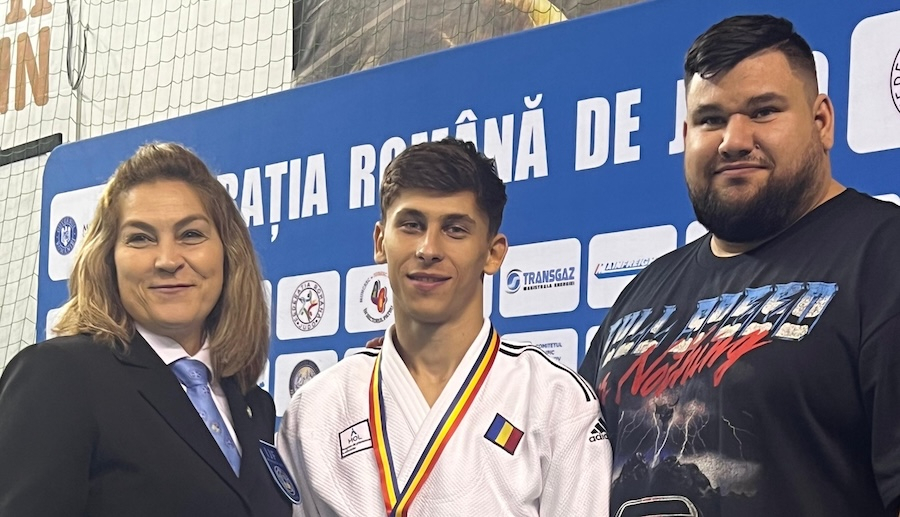 Remarcabil: campion național de seniori la judo la doar 18 ani!