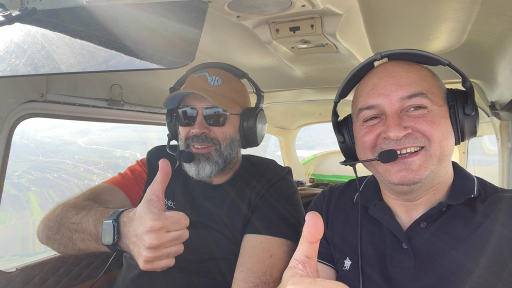 Taxiurile aeriene, o experiență inedită de zbor deasupra Iașului