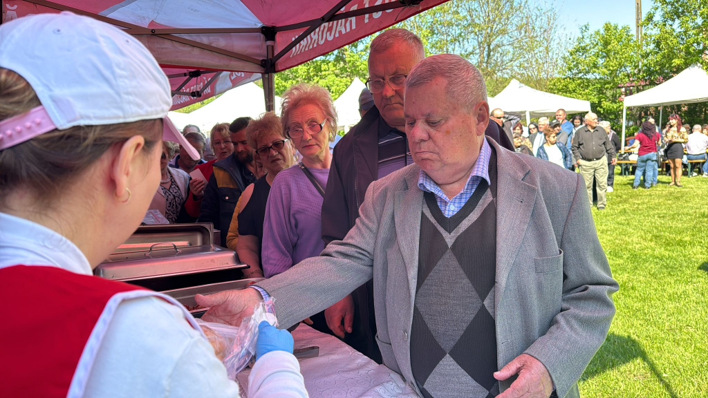 Mici și bere gratis, la Ciric
