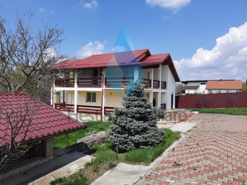 Vila individuala cu 1670mp teren, Barnova-Iasi.