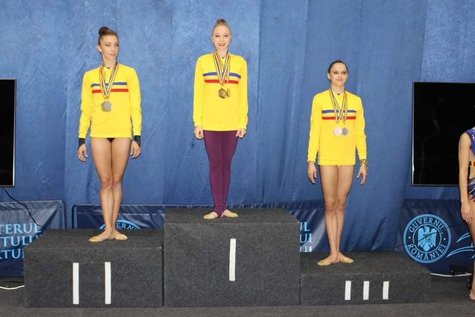 Zece medalii pentru gimnastele ieșence