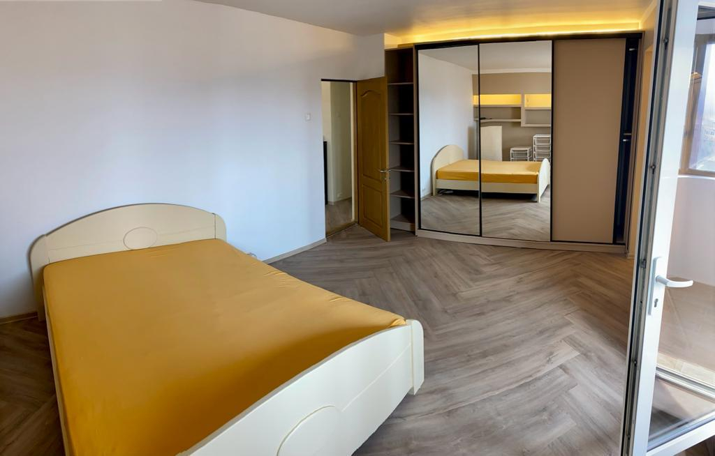 De ce sa inchiriezi de la mine apartamentul cu 4 camere din Nicolina si sa te bucuri zi de zi?