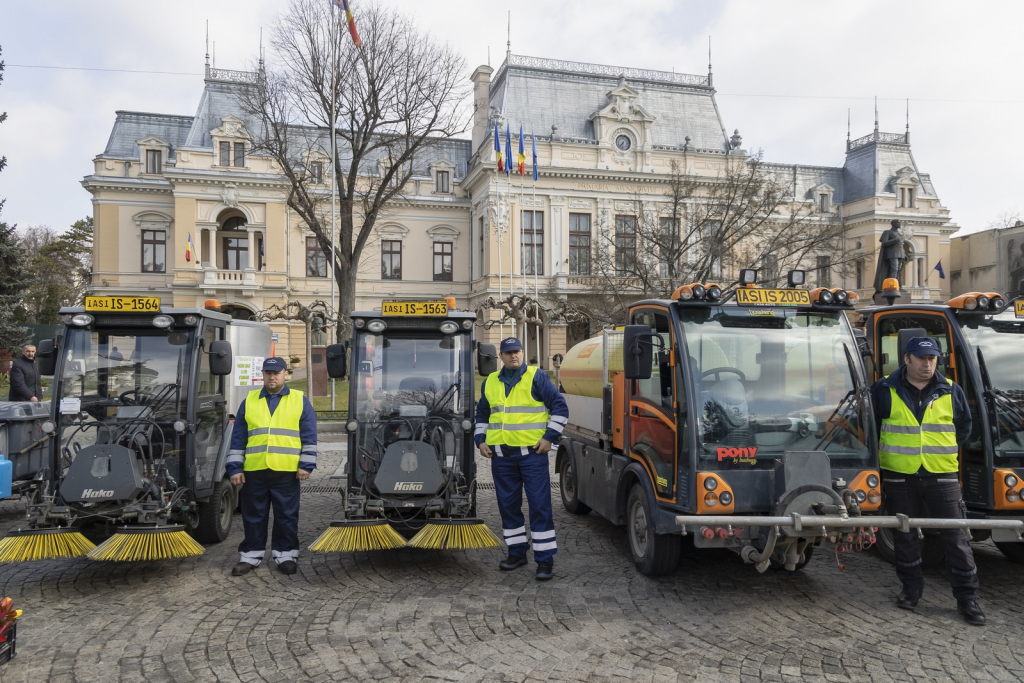 A început campania de curățenie de primăvară în municipiul Iași (VIDEO)