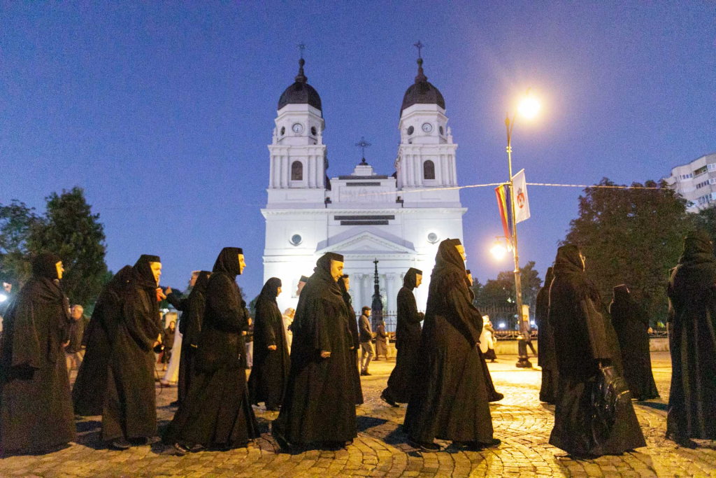 A început pelerinajul la moaștele Sfintei Parascheva