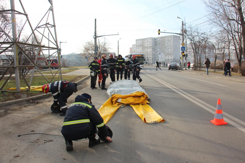 FOTO/VIDEO- Un tânăr supărat pe viață a lăsat fără curent electric centrul Iașului!