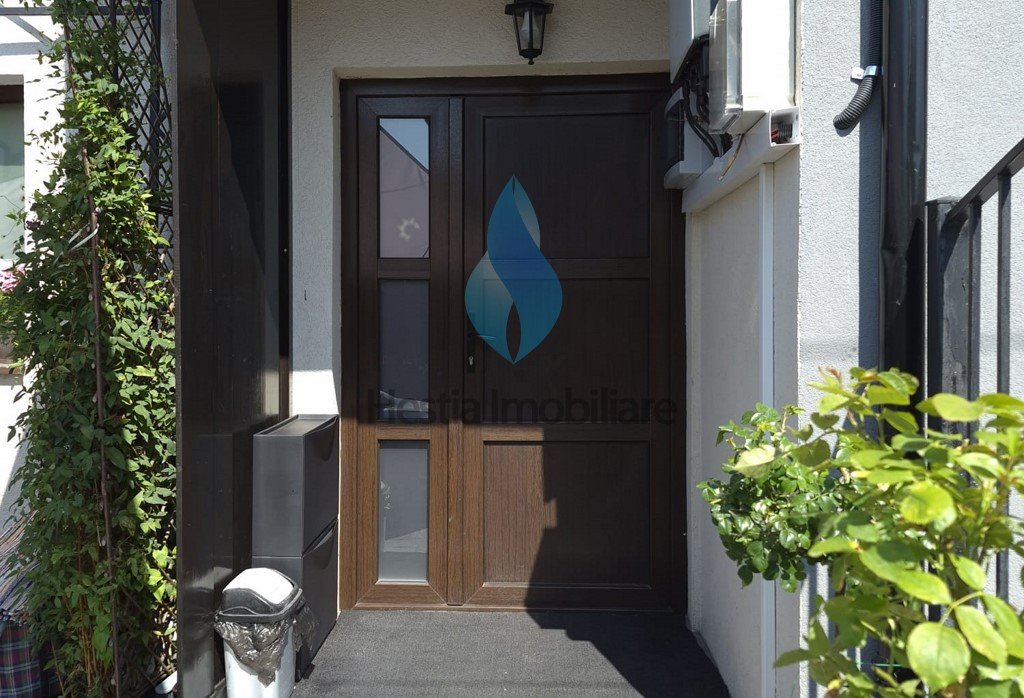 Casa tip triplex, strada Pepinierei-V.Adanca.