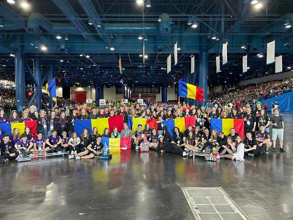 Elevii de la LIIS au așezat Iașul pe harta mondială a roboticii