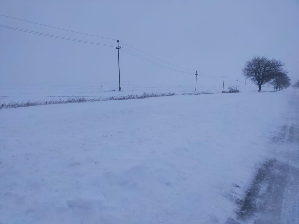 Situaţii dificile în Iaşi şi  judeţ din cauza ninsorii abundente