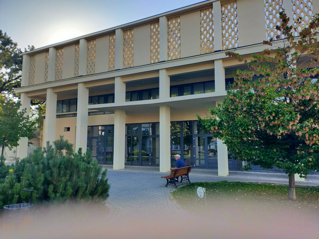 Şefii Ateneului Naţional vor să extindă Cinematograful Victoria