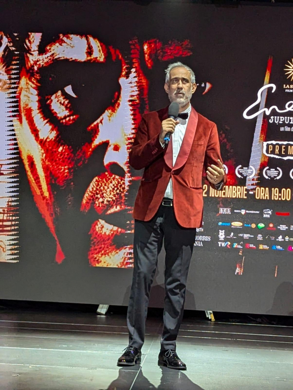  Filmul „Enescu, jupuit de viu” și-a început turneul național de gală