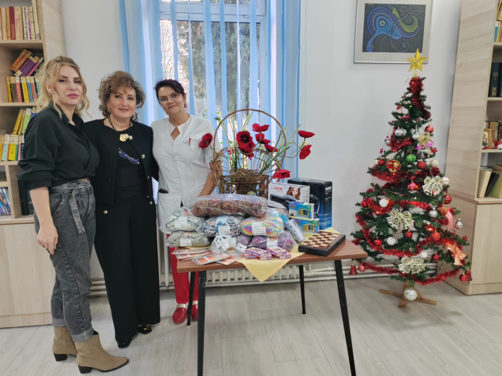 Ziua în care dragostea a întâlnit vârsta. Daruri de neuitat pentru bătrânii de la Centrul de Asistență Medico-Socială Bivolari