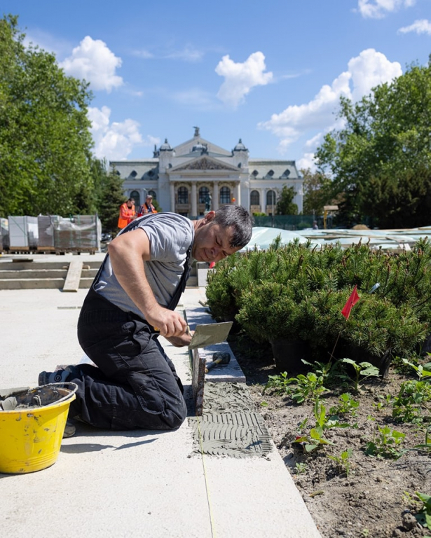 Parcul central din Iași, aproape de finalizare. Un nou spațiu verde, cultural și interactiv va fi pregătit pentru redeschidere în această vară
