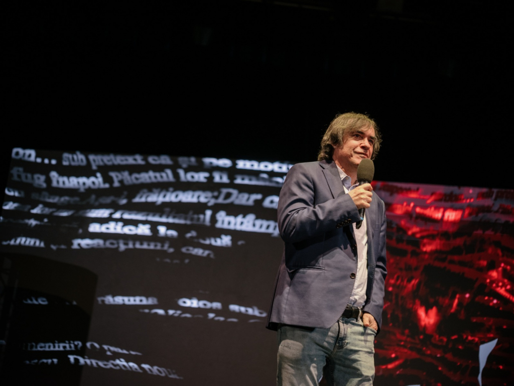 GALERIE FOTO -- Cultura ideilor atrage mase. Mircea Cărtărescu și Horia Patapievici, spectacole de gândire cu săli arhipline la Iași