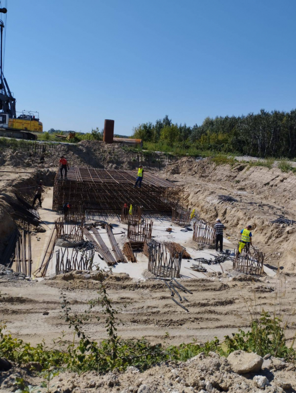 FOTO - Podul peste Prut de la Ungheni, avans considerabil!