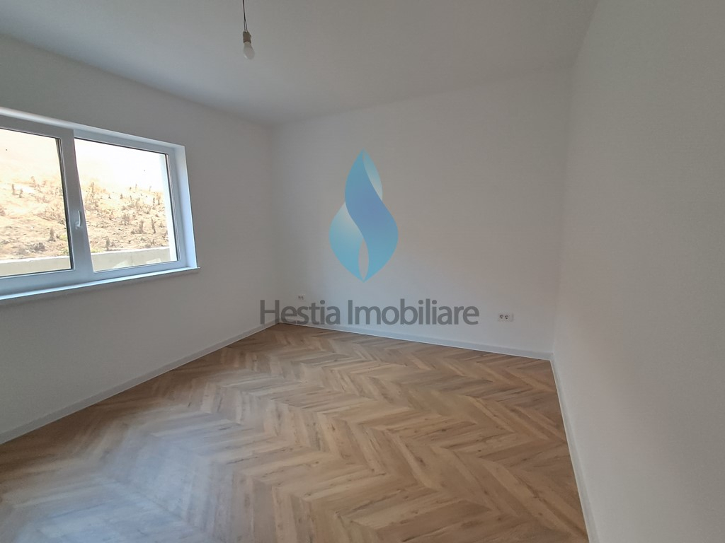 Apartament cu doua camere decomandat, Pacurari.