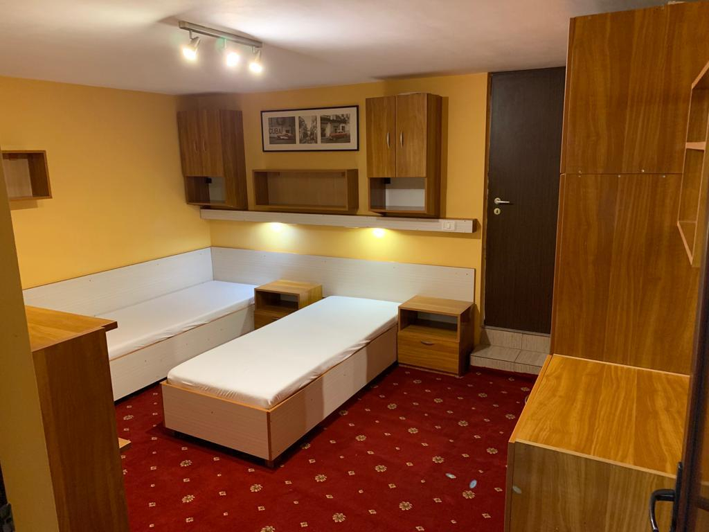 Inchiriez apartament 1 cameră la vilă - Copou, intrare separată