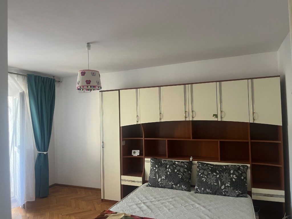 Închriez ap 2. Camere Sos Arcu în centru