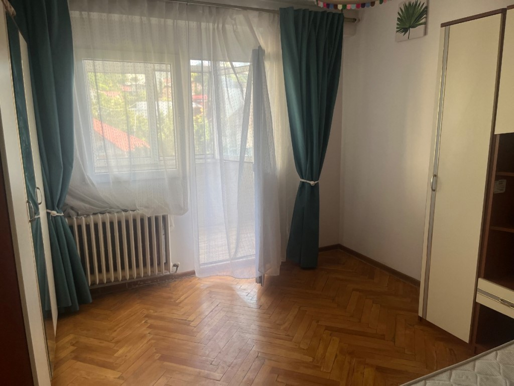 Închriez ap 2. Camere Sos Arcu în centru