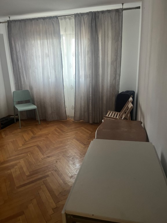 Închriez ap 2. Camere Sos Arcu în centru
