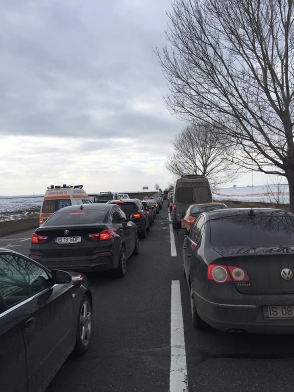 Accident rutier grav la Războieni